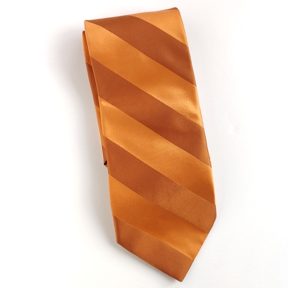 City of London | 2 toned orange 🧡 striped 100% silk tie 👔 - Picture 13 of 13